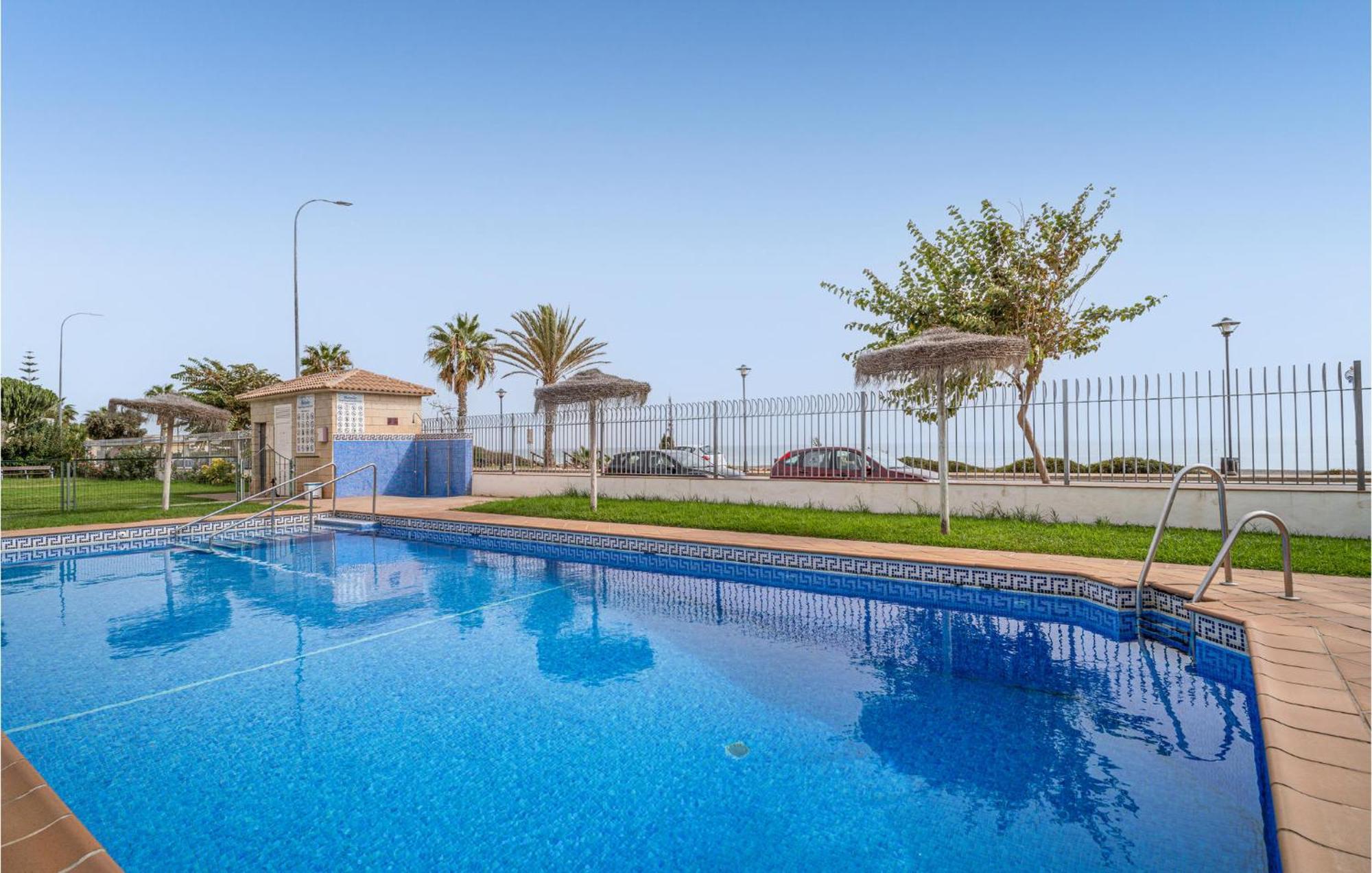 Amazing home in Vlez-Mlaga with Outdoor swimming pool, WiFi&3 Bedrooms Velez Malaga Buitenkant foto
